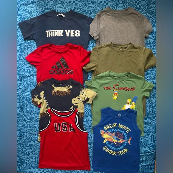 Boy's T-shirt Bundle size 6 - Picture 1 of 7